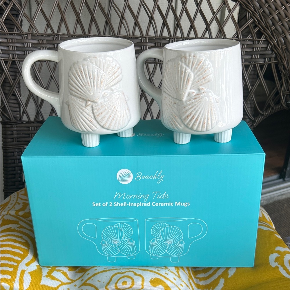 Morning Tide White Shell-Embossed Ceramic Mug Set (Set of 2)